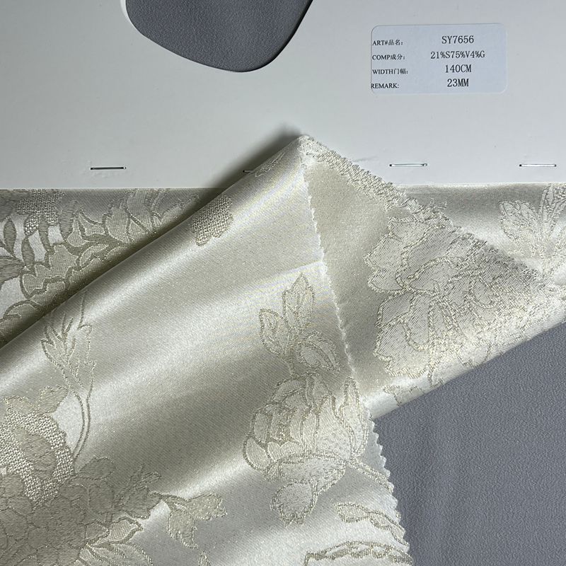 sy7656,21%silk75%viscose4%metallic，140cm,23mm,jacquard,piece-dyed